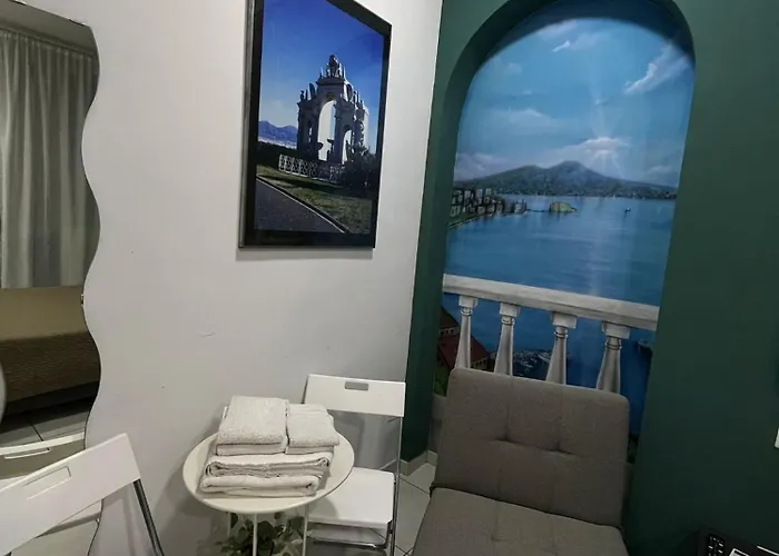 ベッド・アンド・ブレックファスト De Bono 3*